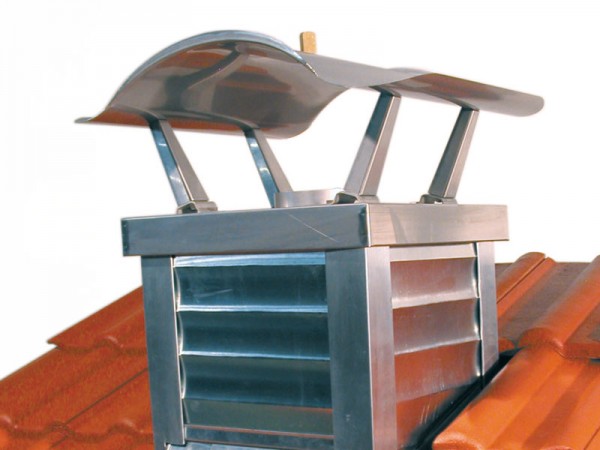 Napoleonhut mit Abdeckplatte und Kaminverkleidung